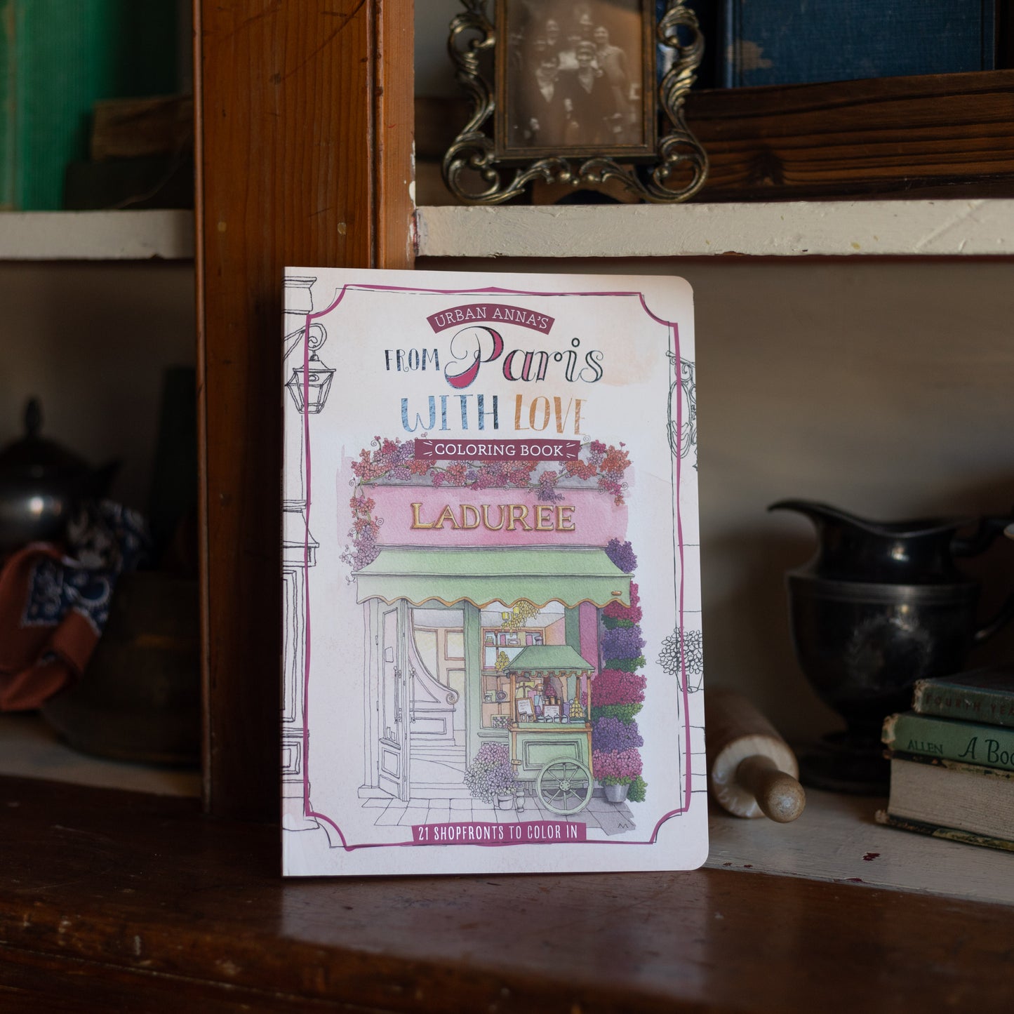 Urban Anna's From Paris with Love by Astrid Wielinga