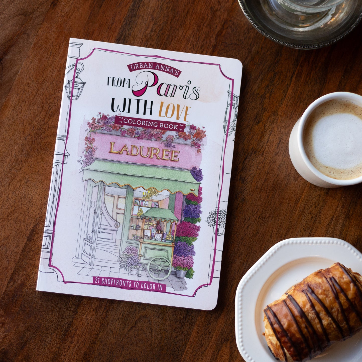 Urban Anna's From Paris with Love by Astrid Wielinga
