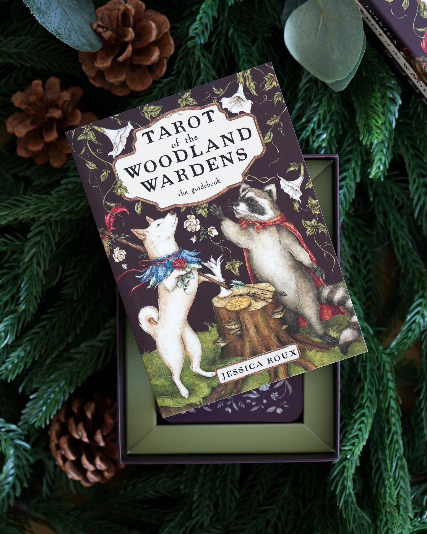 Tarot of the Woodland Wardens by Jessica Roux: 78-Card Deck & Guidebook