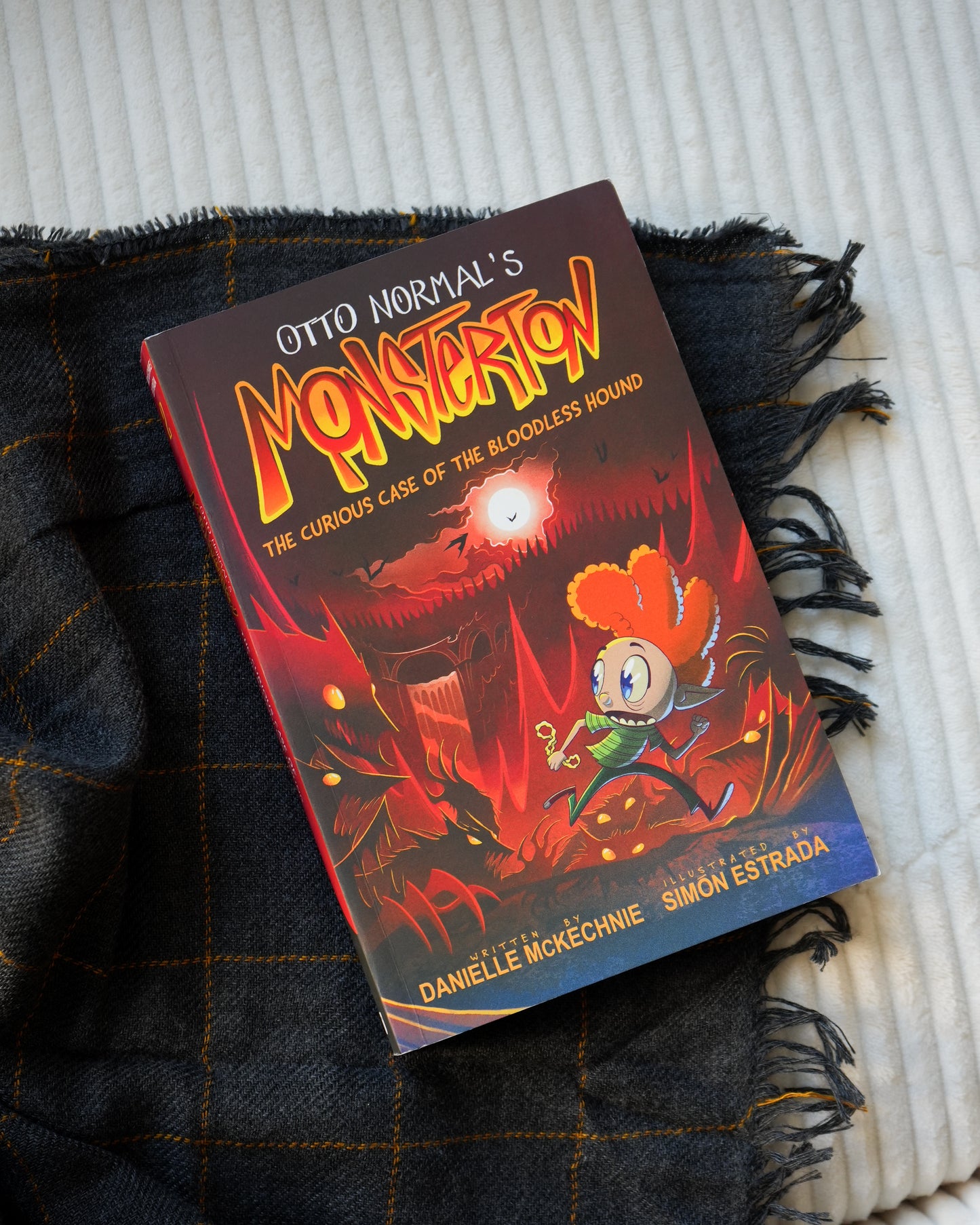 Otto Normal’s Monsterton: The Curious Case of the Bloodless Hound by Danielle McKechnie, Simón Estrada